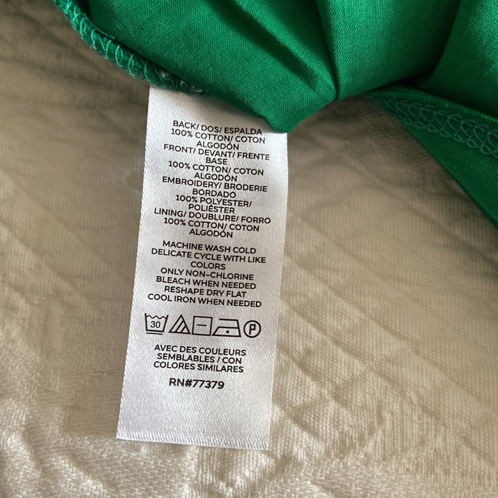 NWOT Ann Taylor Embroidered Kelly Green Top - Picture 7 of 8